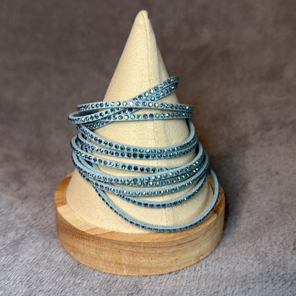 💎Touchstone Crystal💎Denim Blue Swarovski Wrap-Star Bracelet/NWOT - Picture 4 of 5